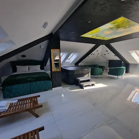 Hedonic Wellness * Ni