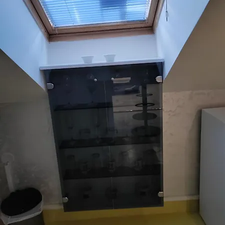 Hedonic Wellness * Ni